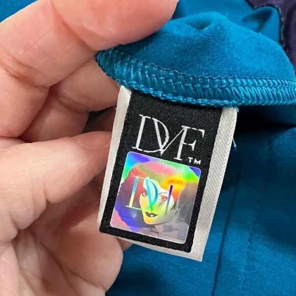 Diane Von Furstenburg Blue Abstract Neckline Dress. - Picture 7 of 10